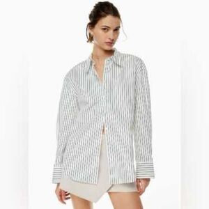 Aritzia Babaton Essential Relaxed Button Up Shirt Sz XS